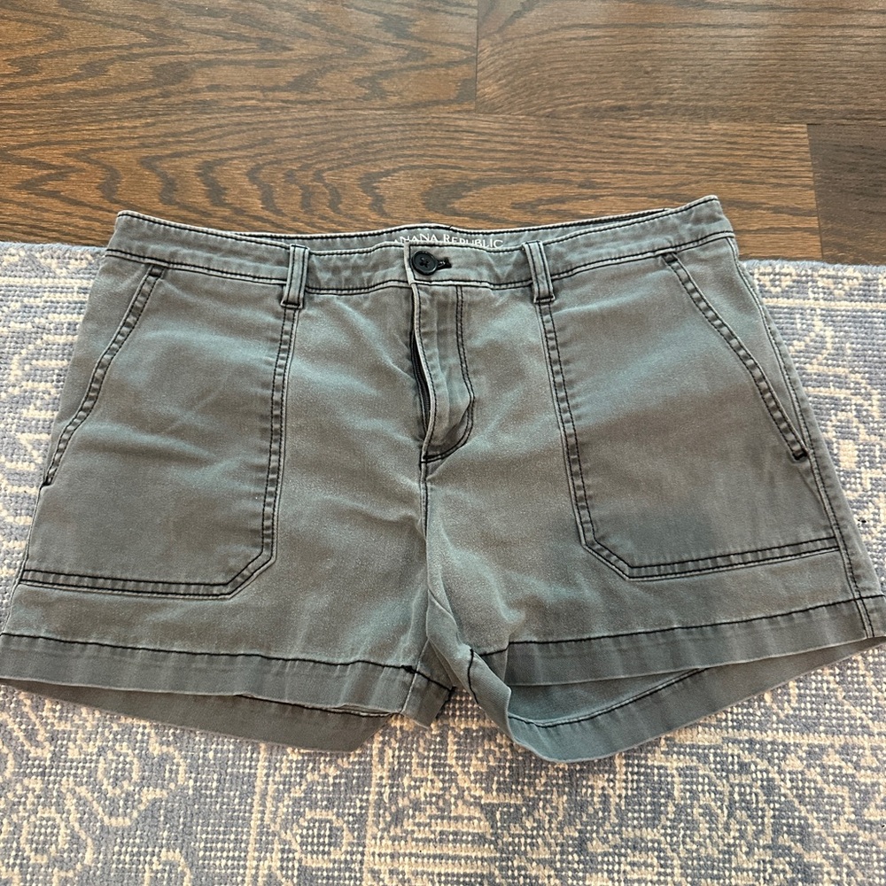 Gray banana republic shorts